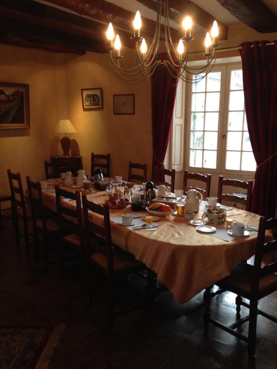 Bed and Breakfast Manoir De Chaix Truyes Zewnętrze zdjęcie