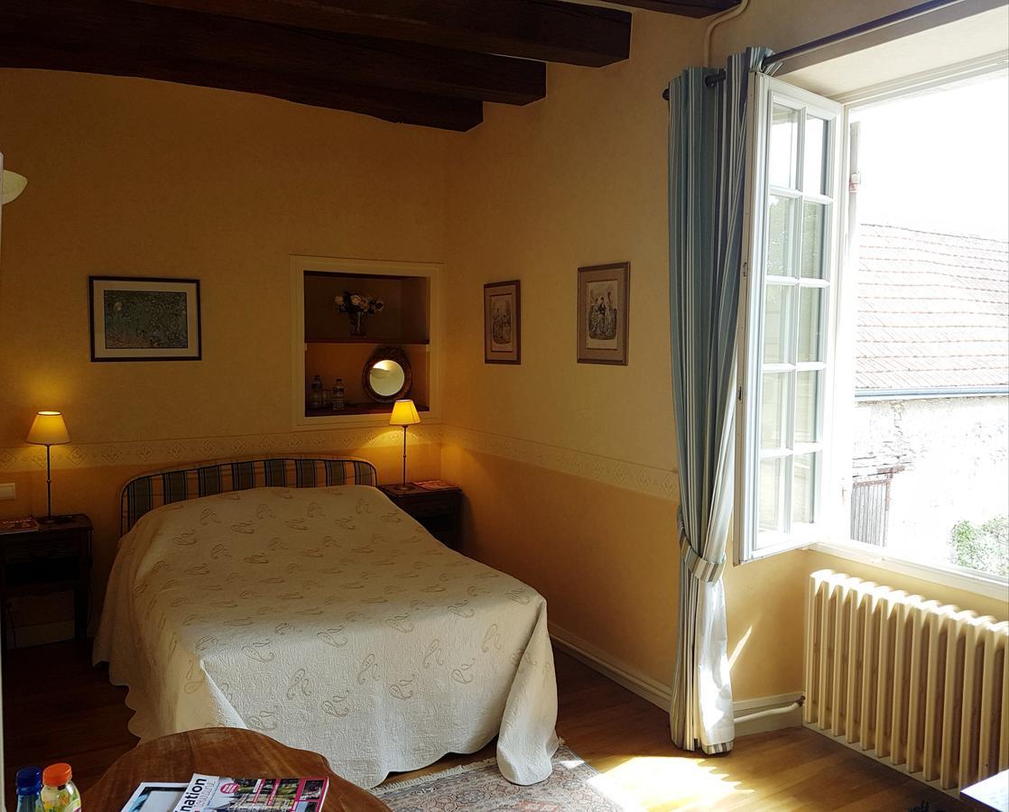 Bed and Breakfast Manoir De Chaix Truyes Zewnętrze zdjęcie